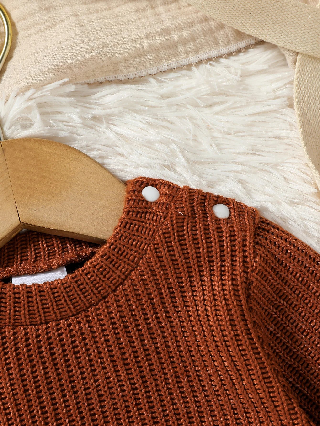 RustyHug Sweater